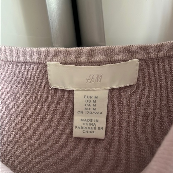 H&M NWOT Lavender Cropped Knit Tank Top, Size M - Picture 2 of 5